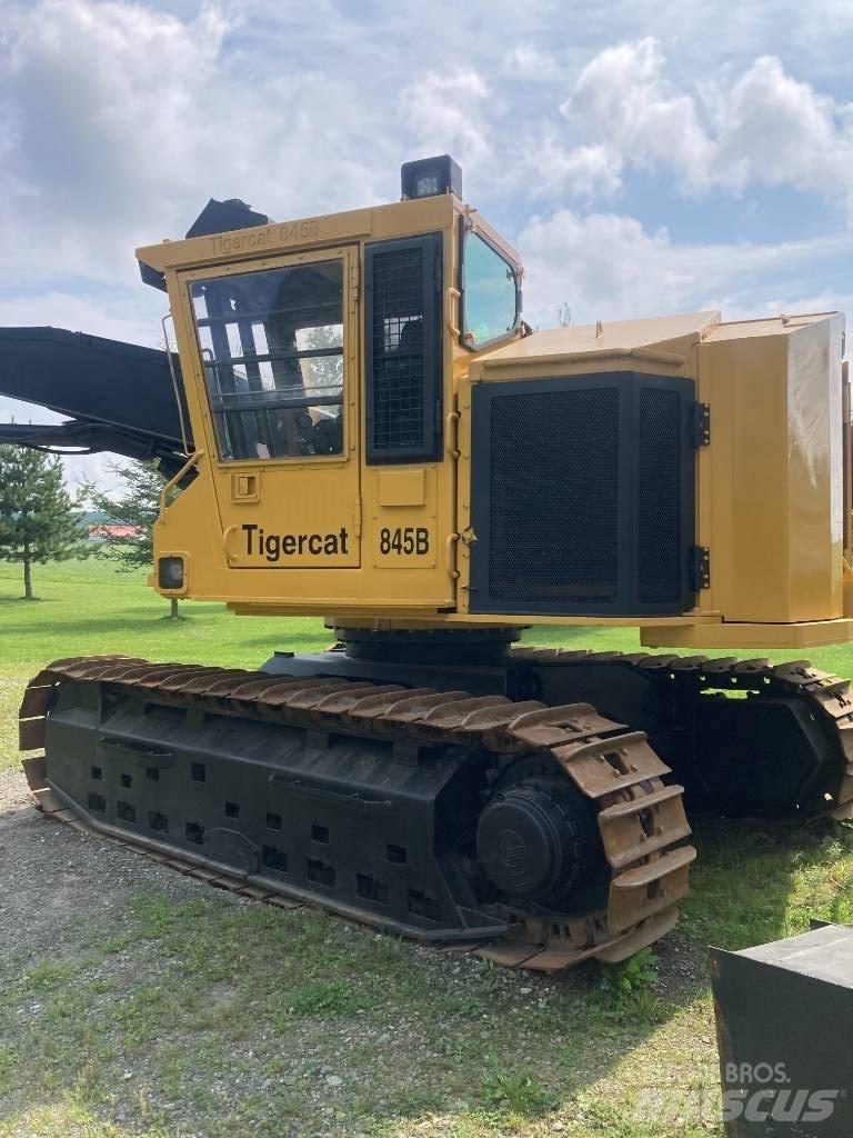 Tigercat 845B Harvesterit