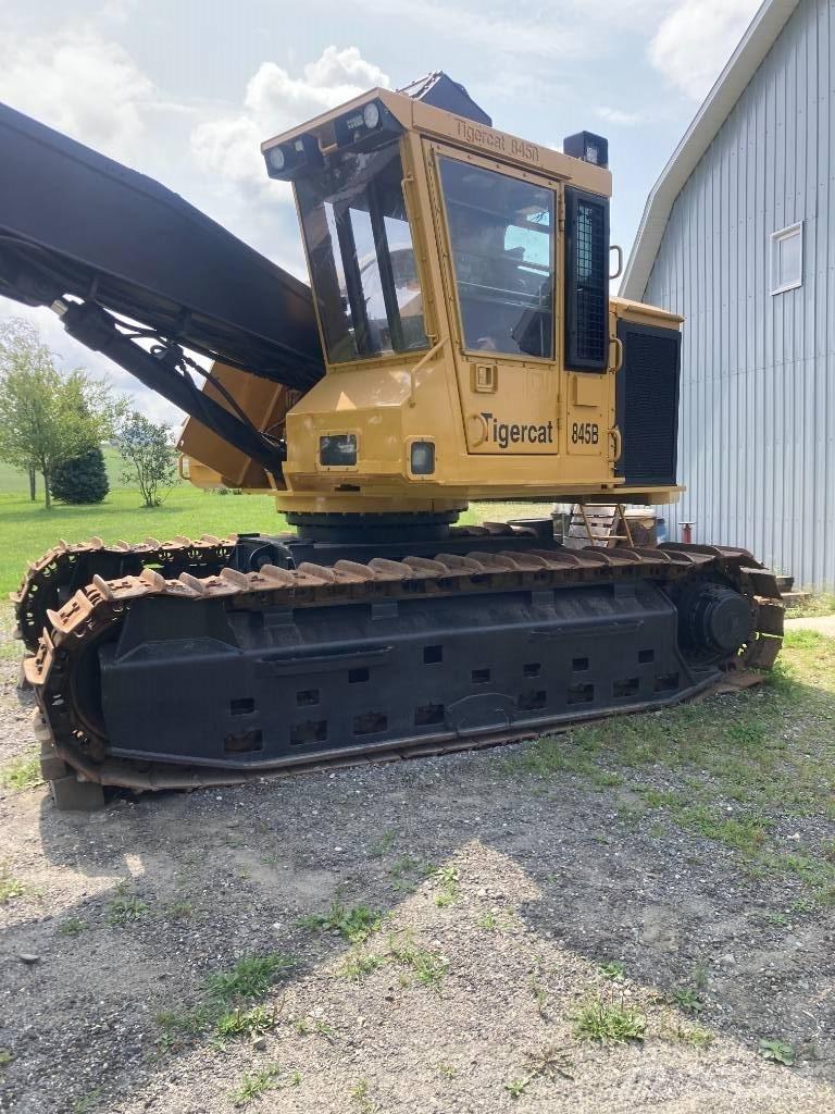 Tigercat 845B Harvesterit