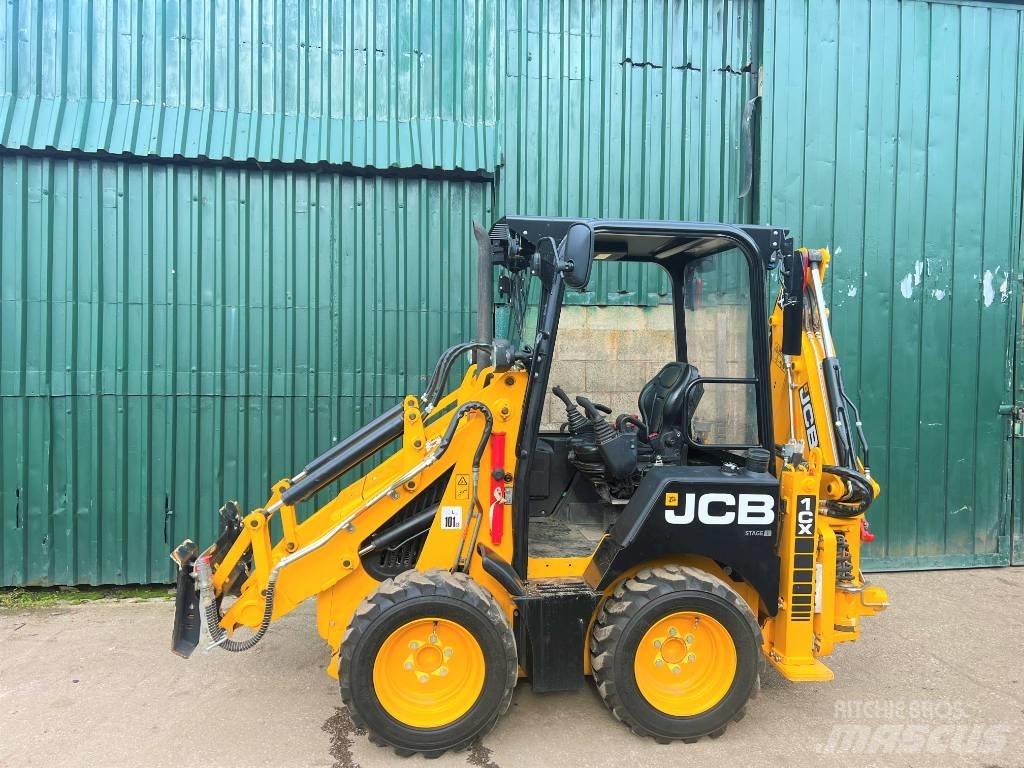 JCB 1 CX Kaivurikuormaajat