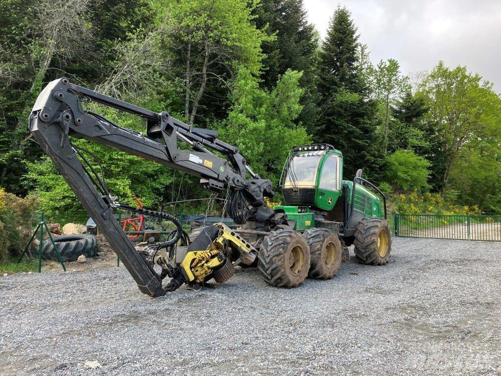 John Deere 1270G Harvesterit