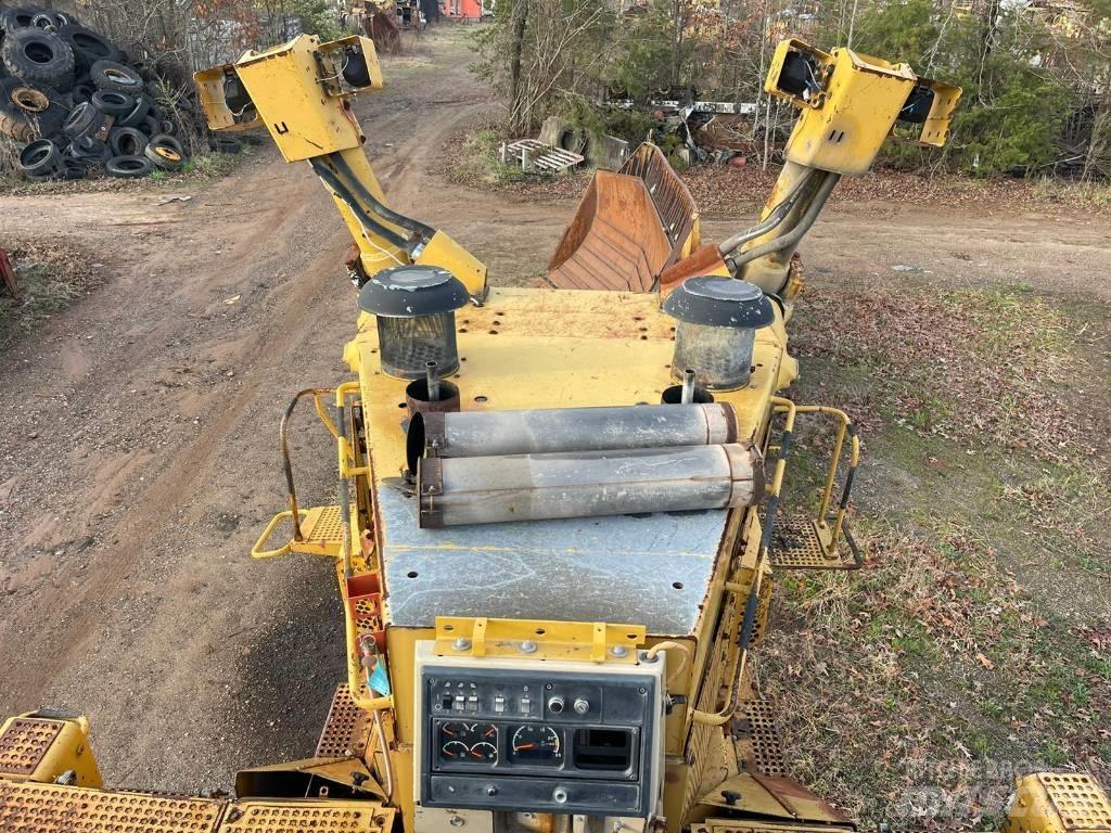 CAT D 11 R Telaketjupuskutraktorit