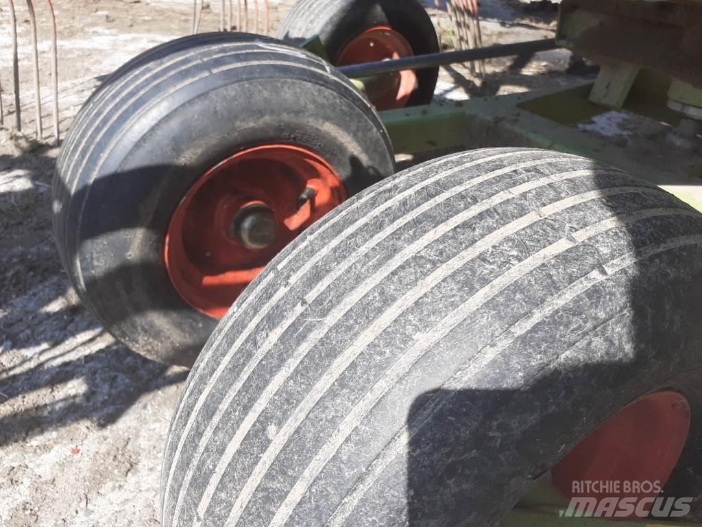 CLAAS Liner 430 S Karhottimet