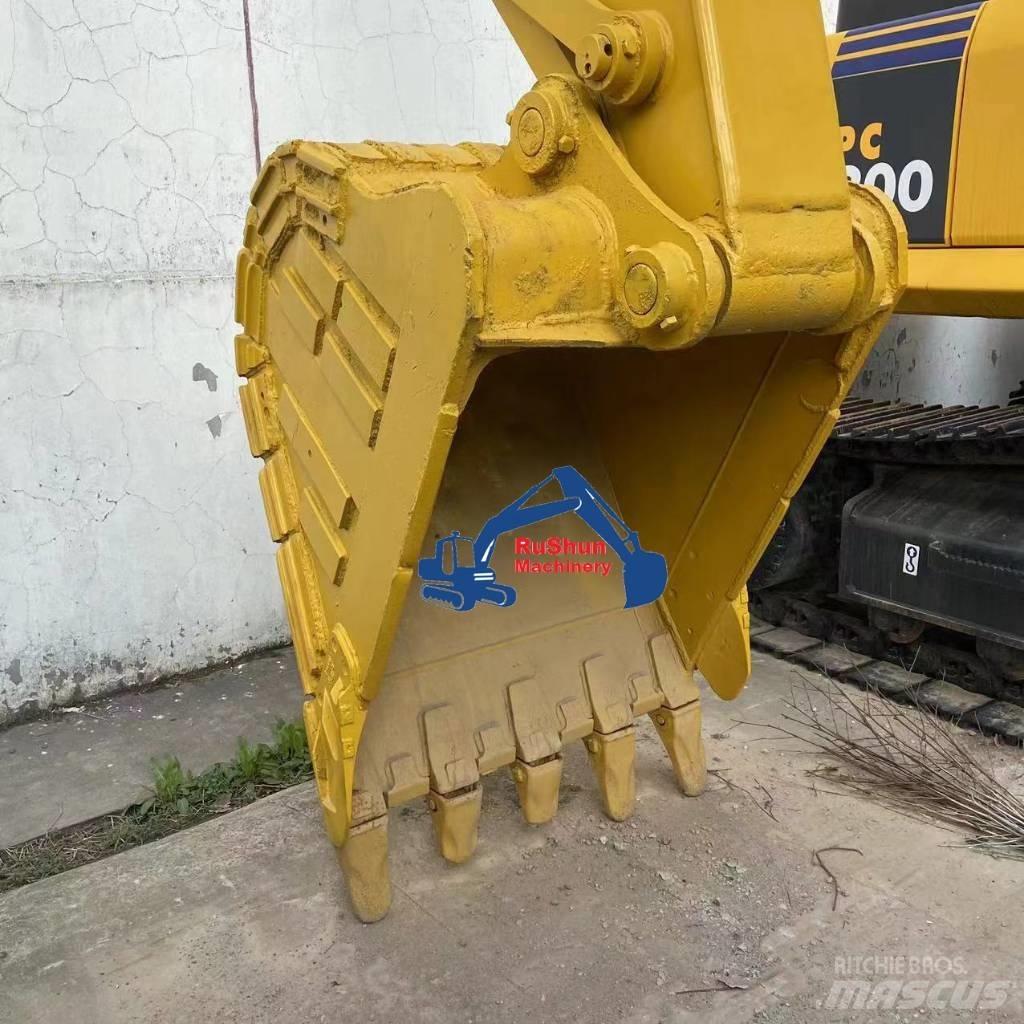 CAT 323D Telakaivukoneet