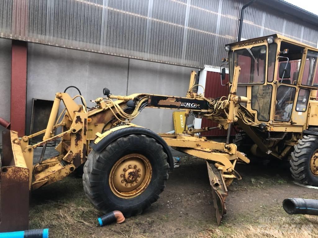 CAT 120 G Tiehöylät