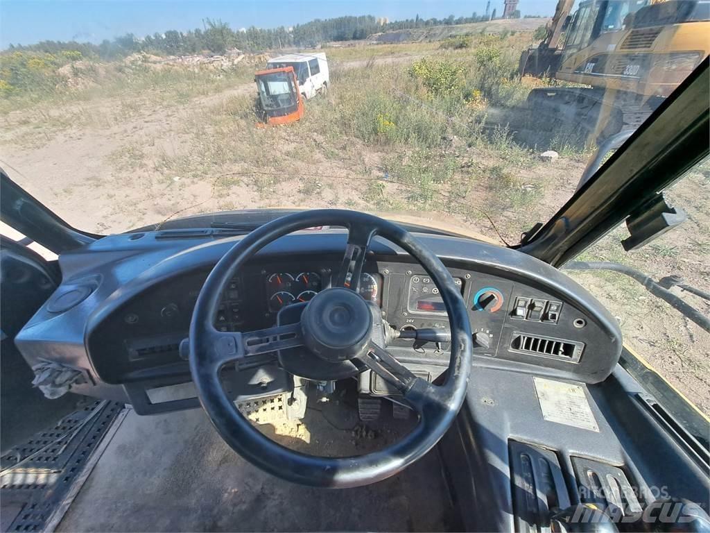 CAT 730 Kuorma-autoalustat