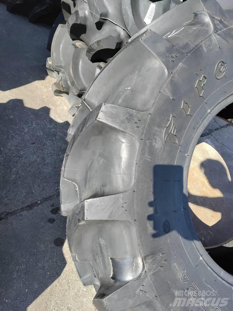 Firestone 480/70R24 Renkaat ja vanteet