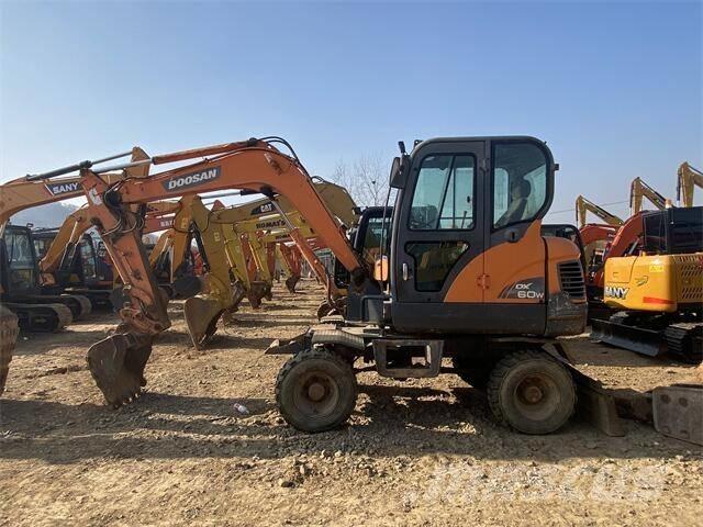Doosan DX60W Telakaivukoneet
