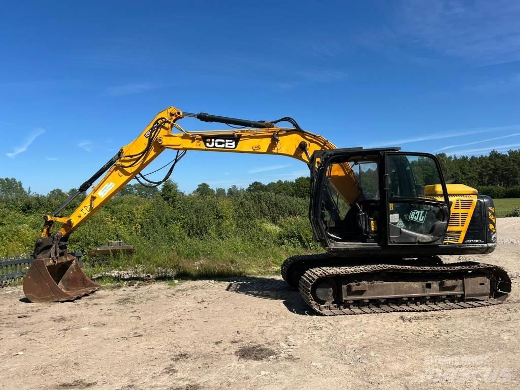 JCB JS 130 LC Telakaivukoneet