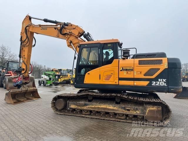 Hyundai HX 220 L Telakaivukoneet