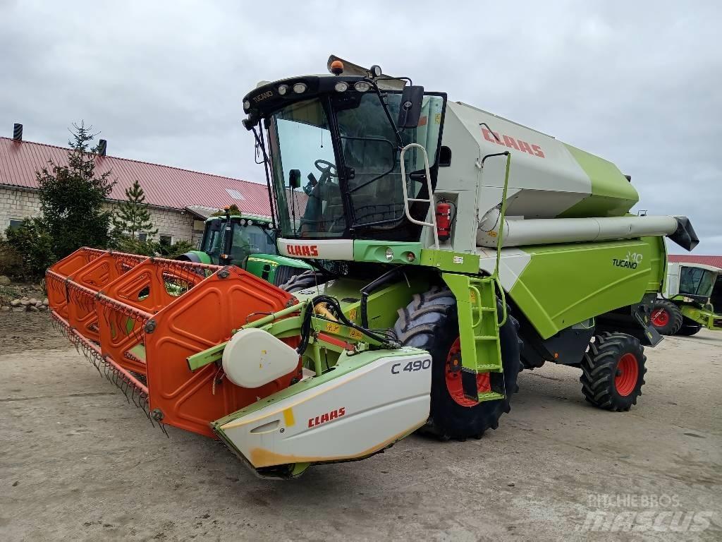 CLAAS Tucano 340 Leikkuupuimurit
