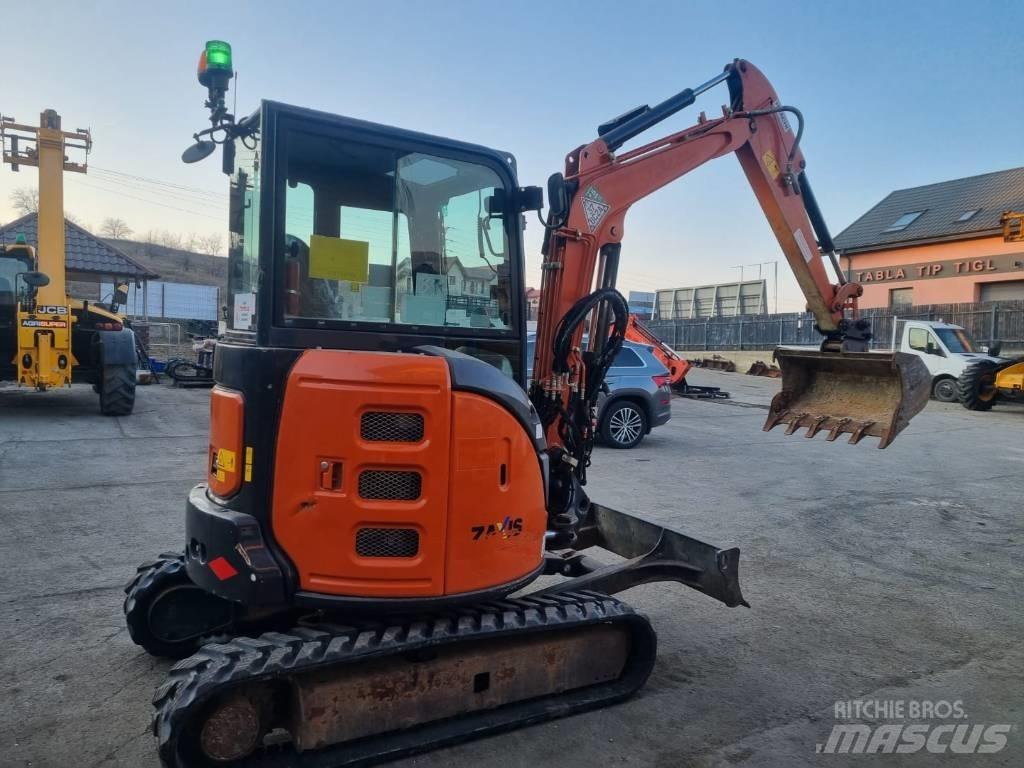 Hitachi Zaxis 33 Minikaivukoneet < 7t