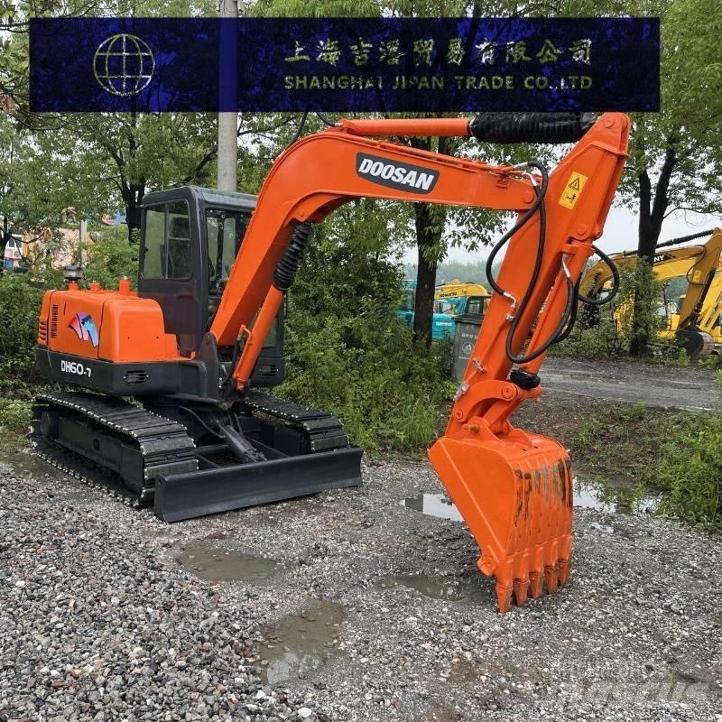 Doosan DH 60-7 Minikaivukoneet < 7t