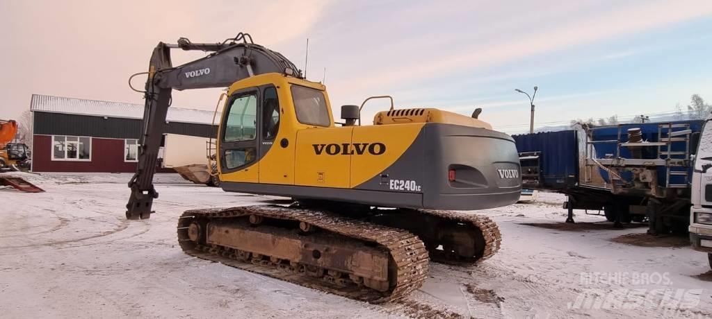 Volvo EC 240 C L Telakaivukoneet