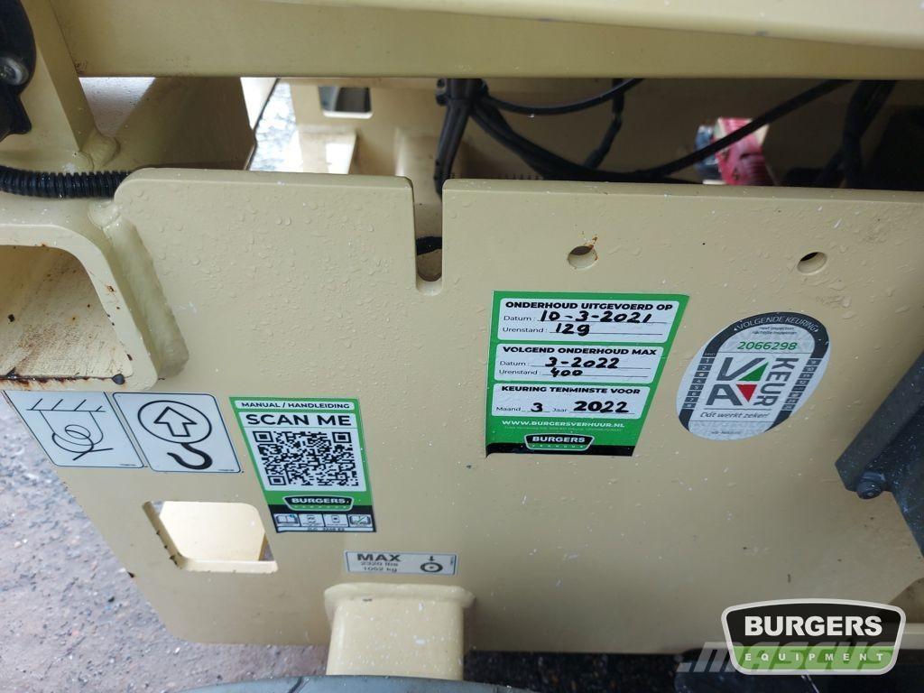 JLG 3246ES Saksilavat