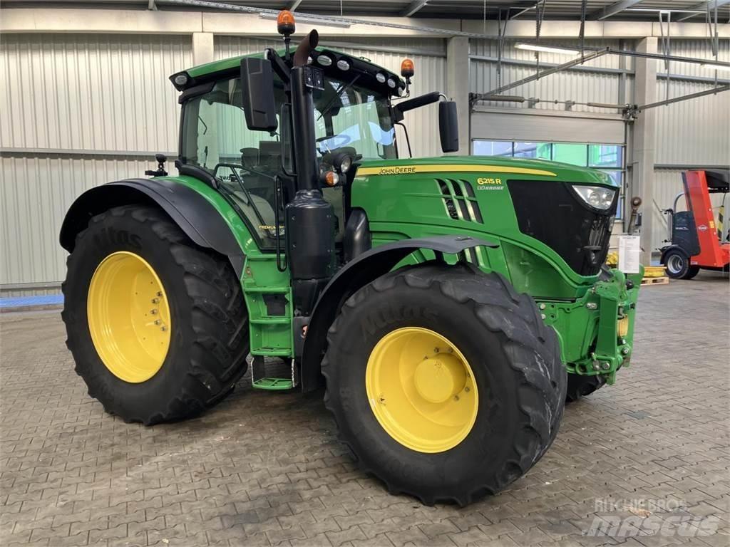 John Deere 6215R Traktorit