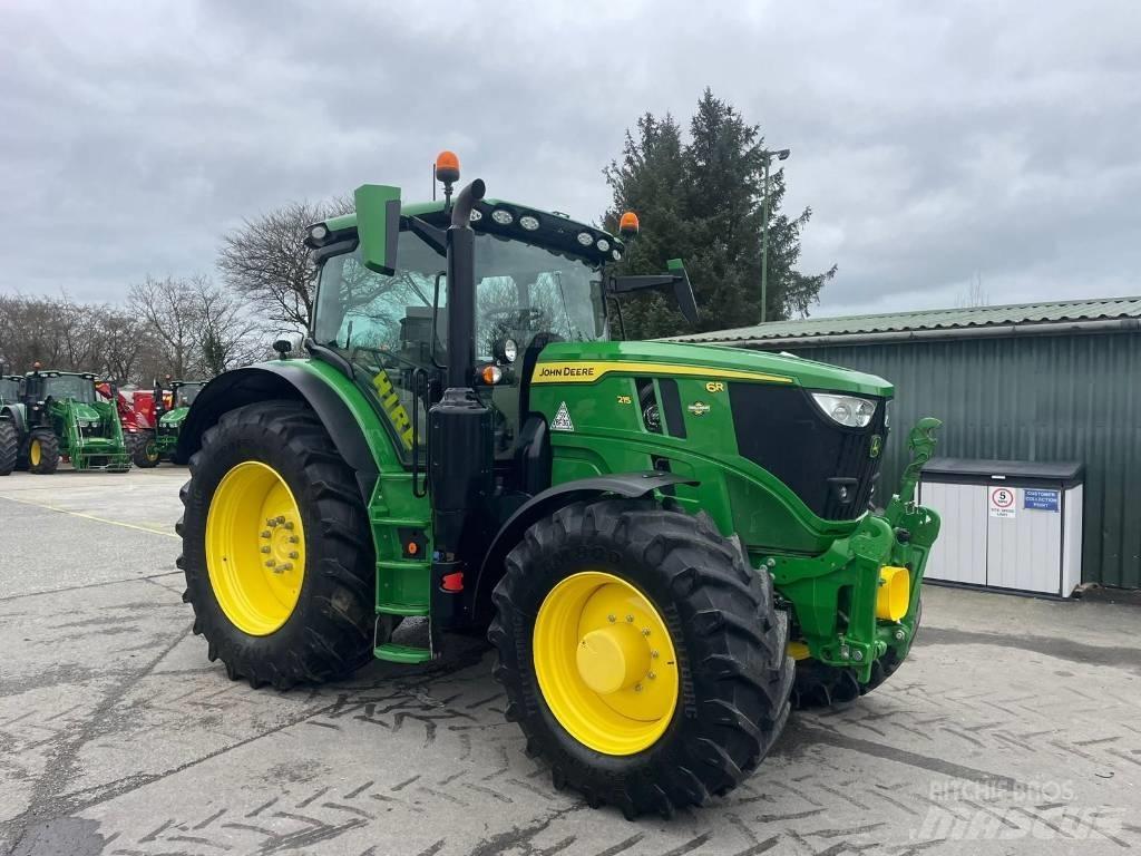 John Deere 6R215 Traktorit