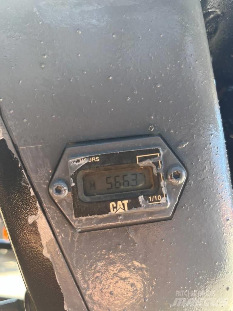 CAT 246 Liukuohjatut kuormaajat