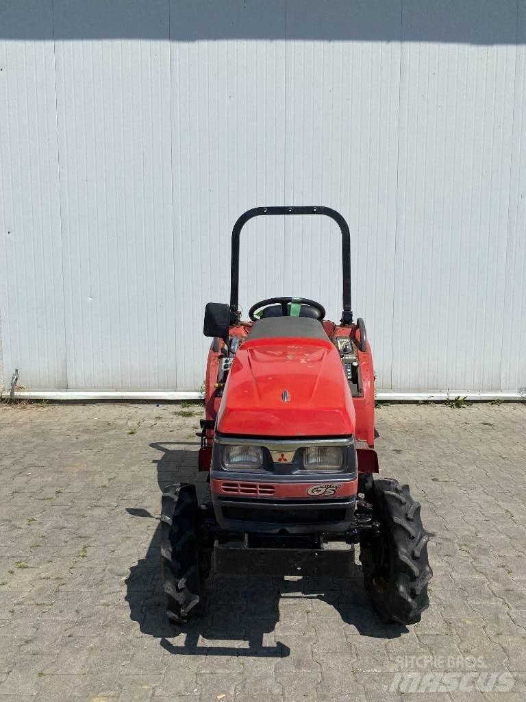 Mitsubishi MT170 Taajamatraktorit