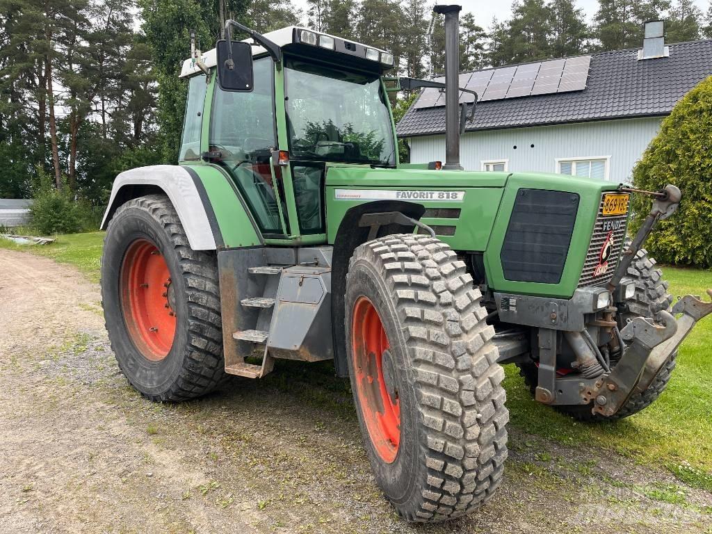 Fendt 818-4 Traktorit