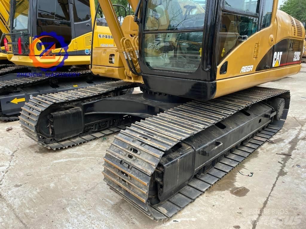 CAT 320 C Telakaivukoneet
