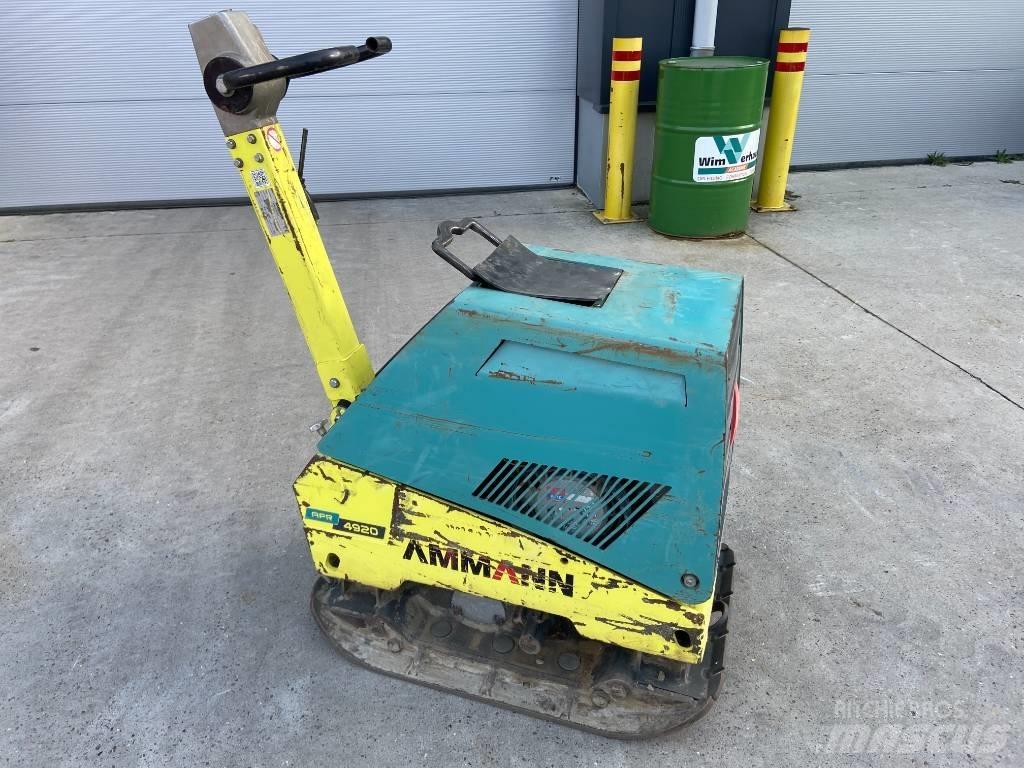 Ammann APR 4920 Tärylevyt