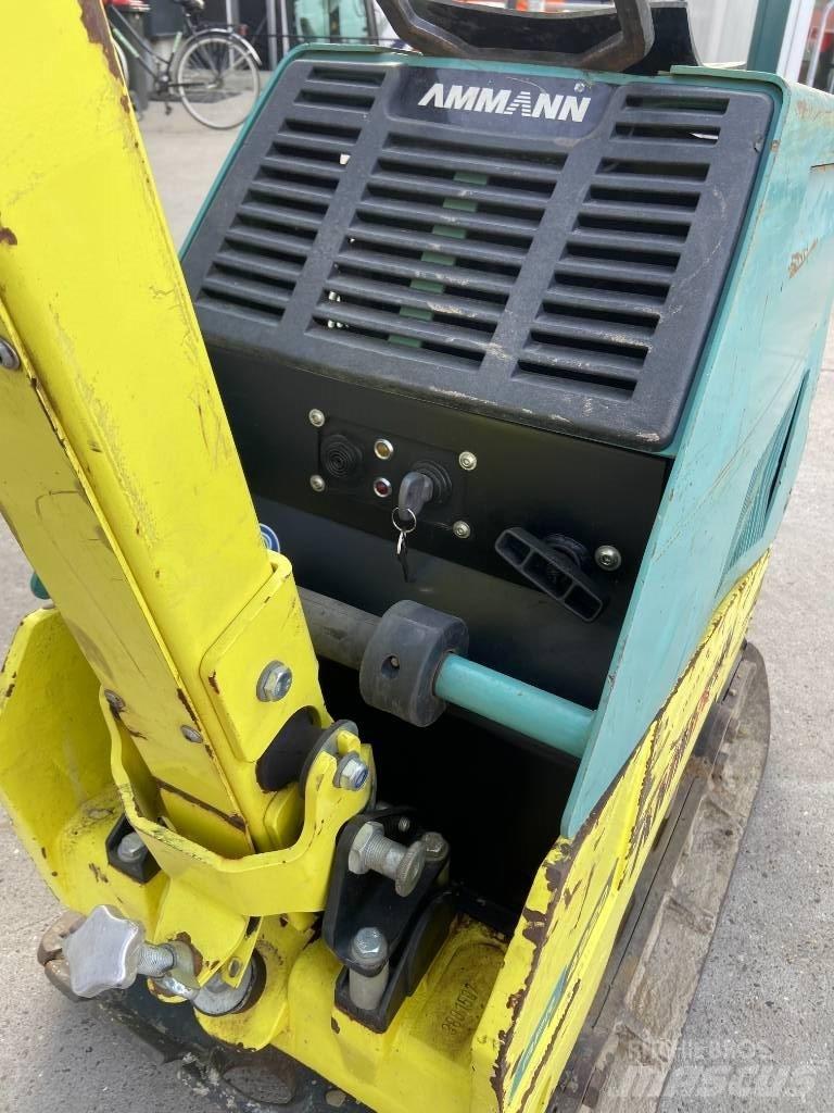 Ammann APR 4920 Tärylevyt