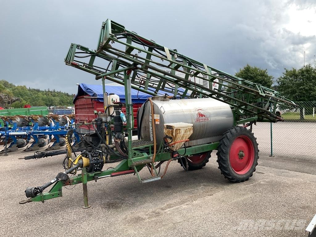 Moteska 2500 Hinattavat ruiskut