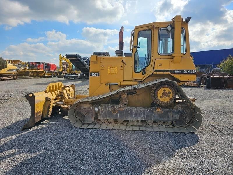CAT D 4 H LGP Telaketjupuskutraktorit