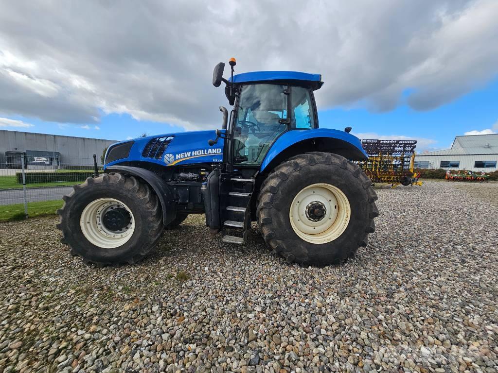 New Holland T 8.300 Traktorit