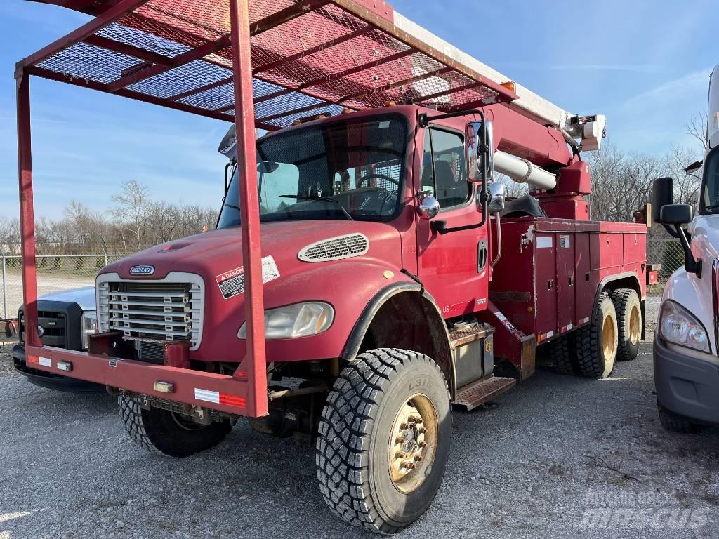 Freightliner M2-106 Nostolava-autot