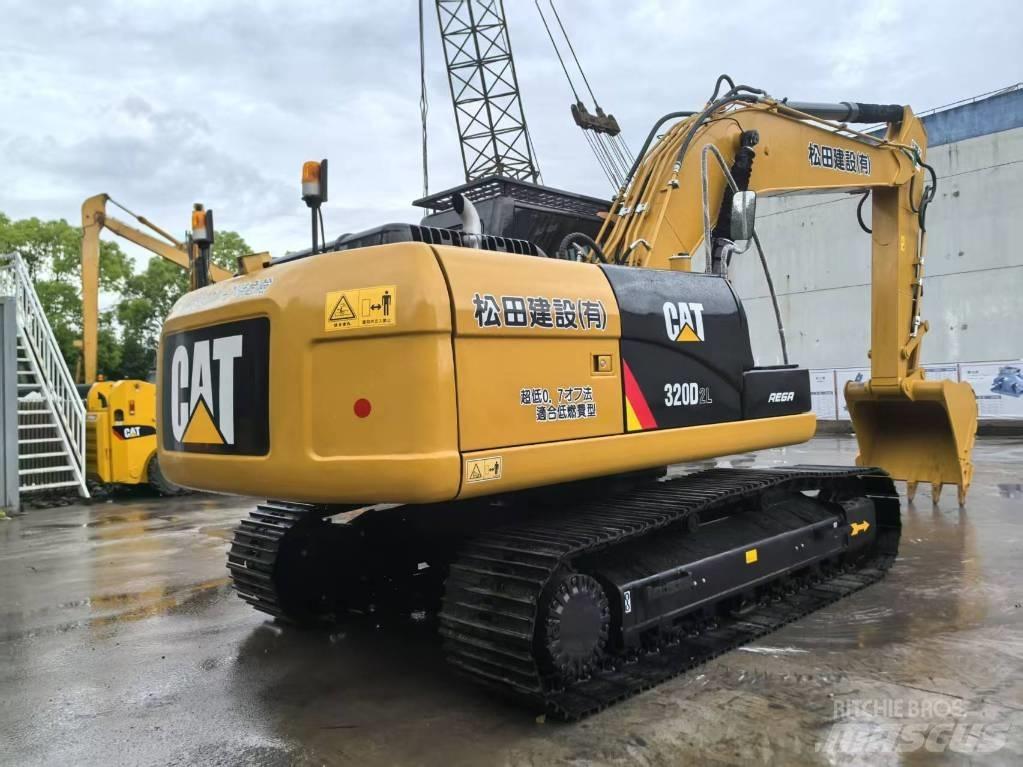 CAT 320D2 Midikaivukoneet 7t - 12t