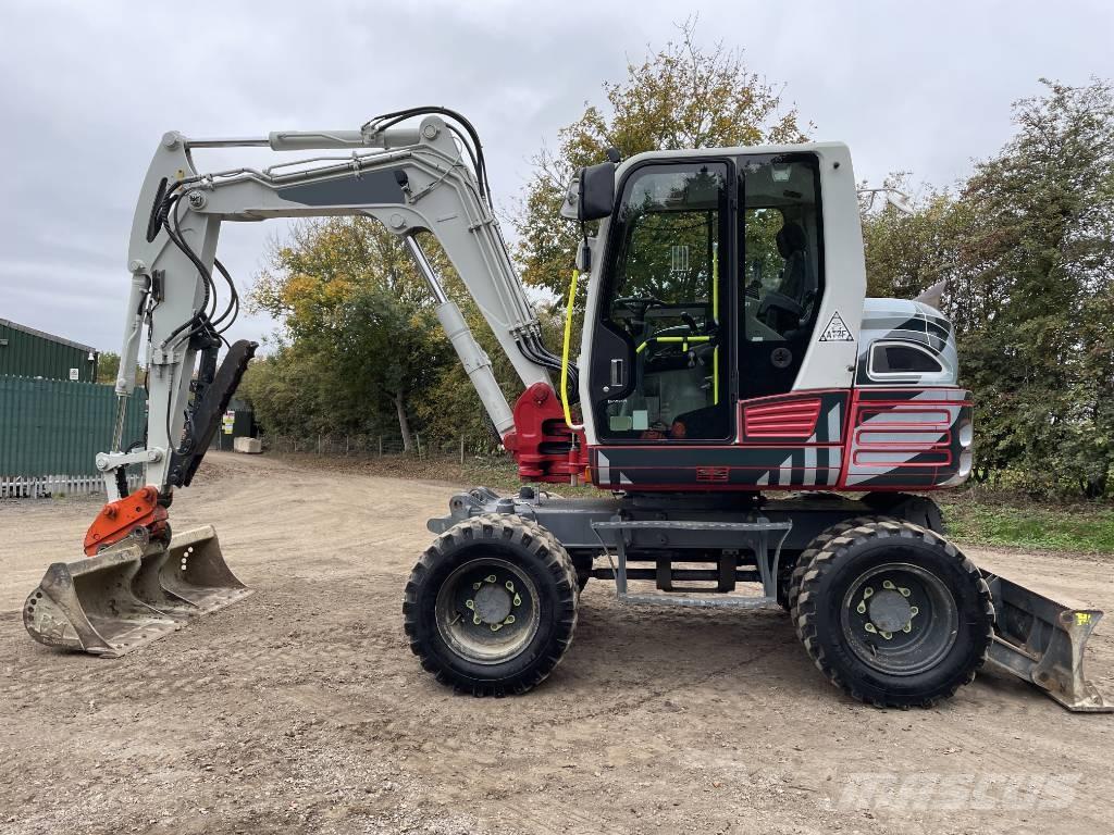 Takeuchi TB 295 W Pyöräkaivukoneet