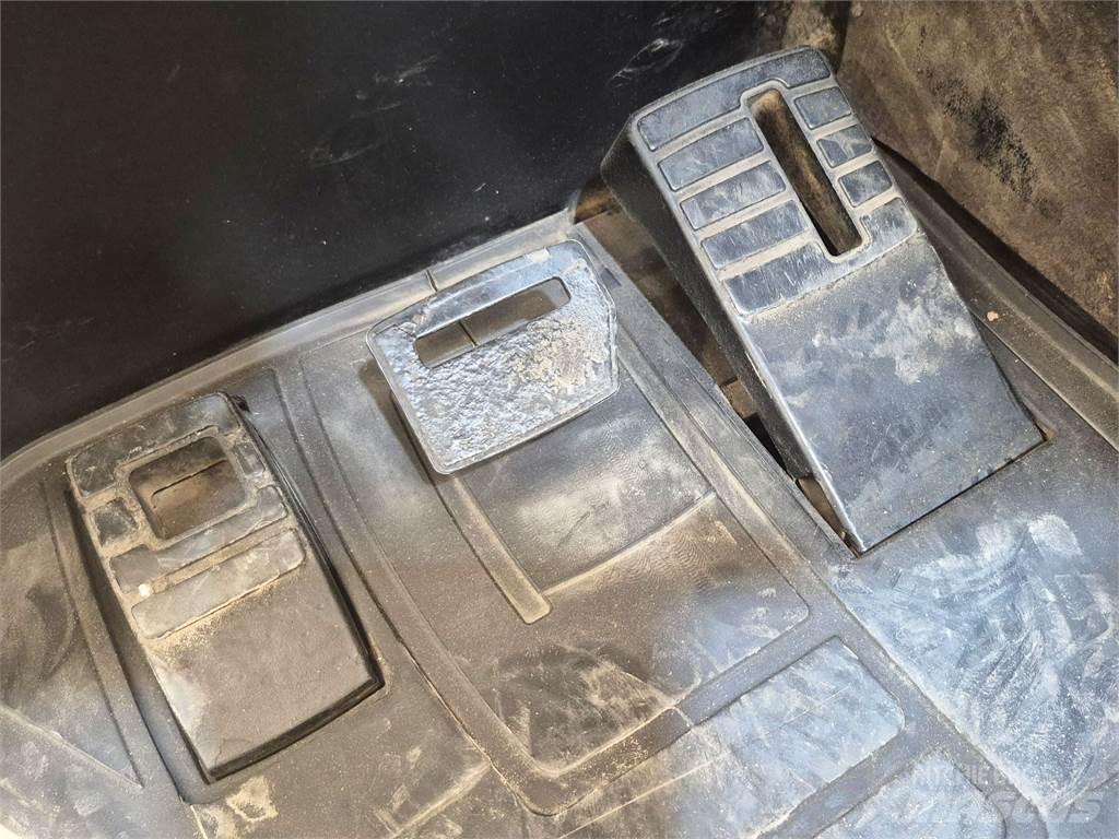 Mitsubishi RB16NH Työntömastotrukit