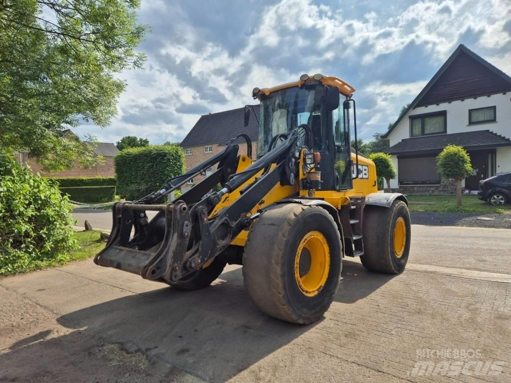 JCB 416 HT Pyöräkuormaajat