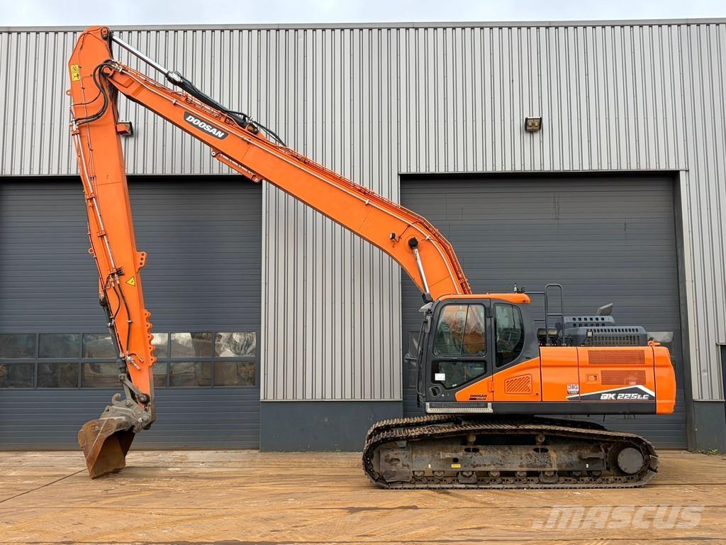 Doosan DX225LC-7 Telakaivukoneet