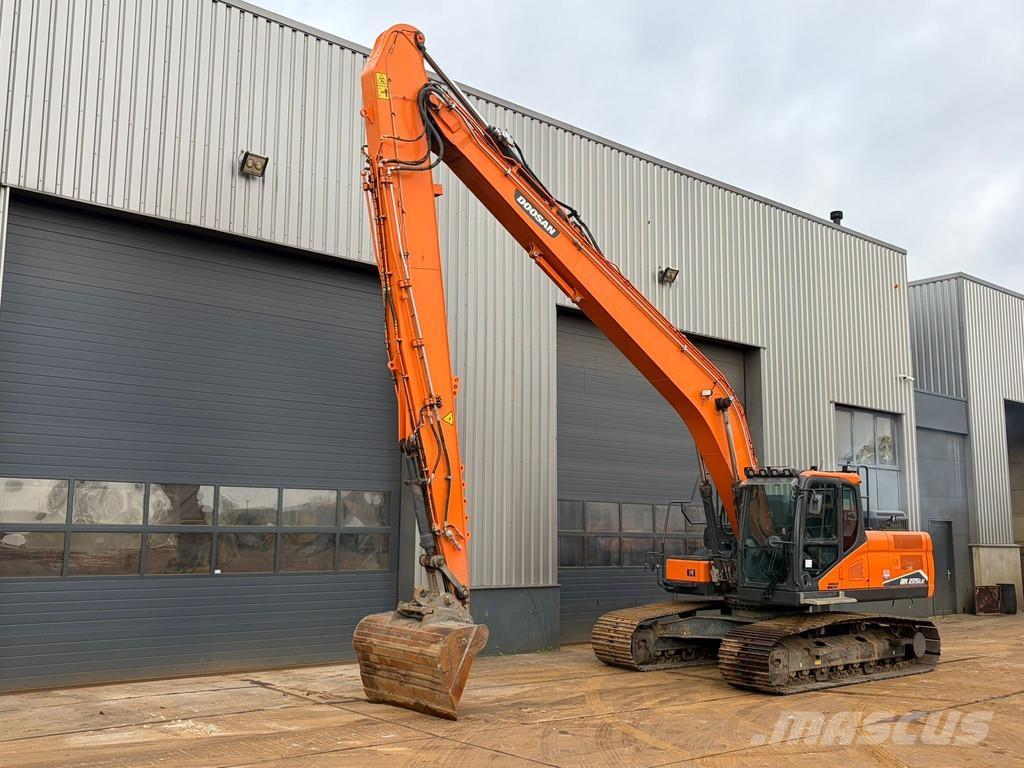 Doosan DX225LC-7 Telakaivukoneet