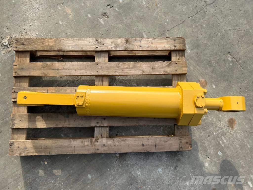 CAT D8 Cylinder Muut