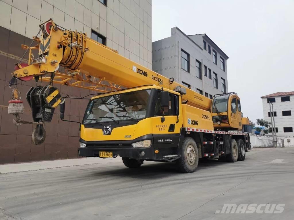 XCMG QY 25 K5-I Mobiilinosturit