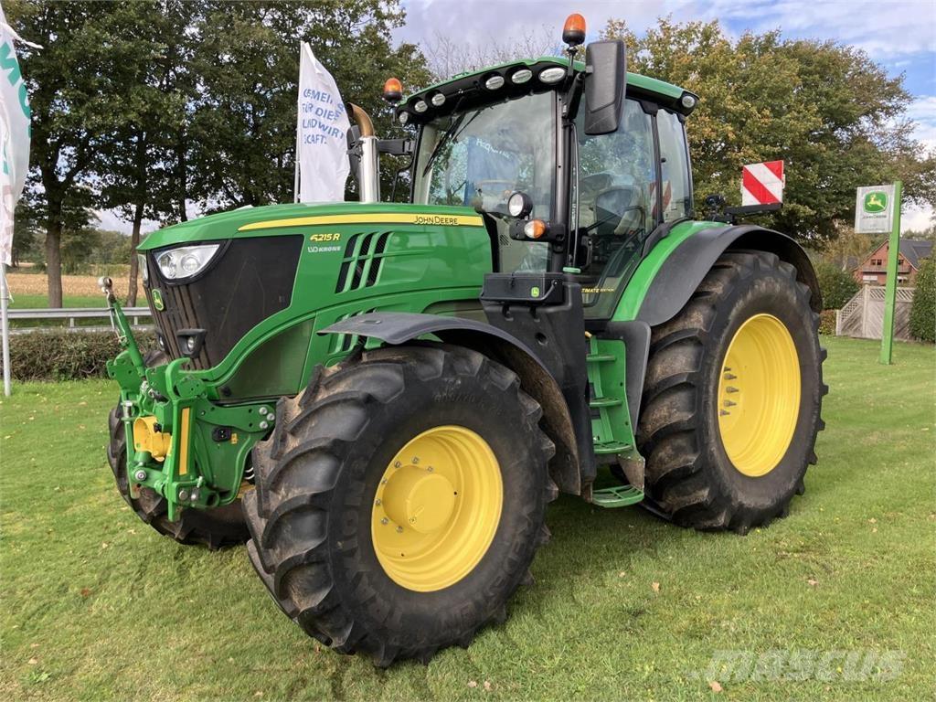 John Deere 6215R Traktorit