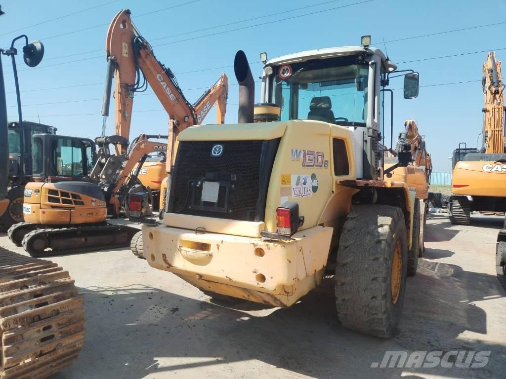 New Holland W 130 Pyöräkuormaajat