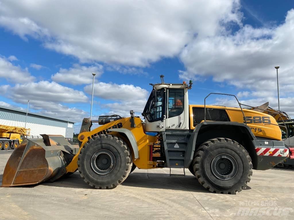 Liebherr L 586 Pyöräkuormaajat