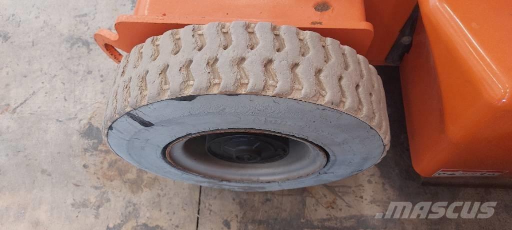JLG E 400 AJPN Kuukulkijat