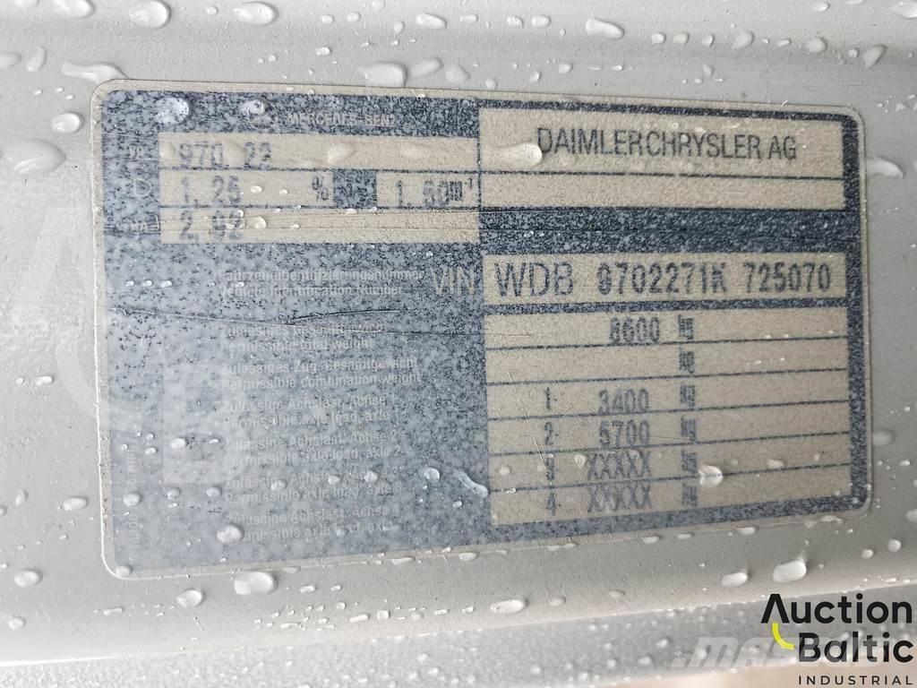 Mercedes-Benz 815 Lava-kuorma-autot