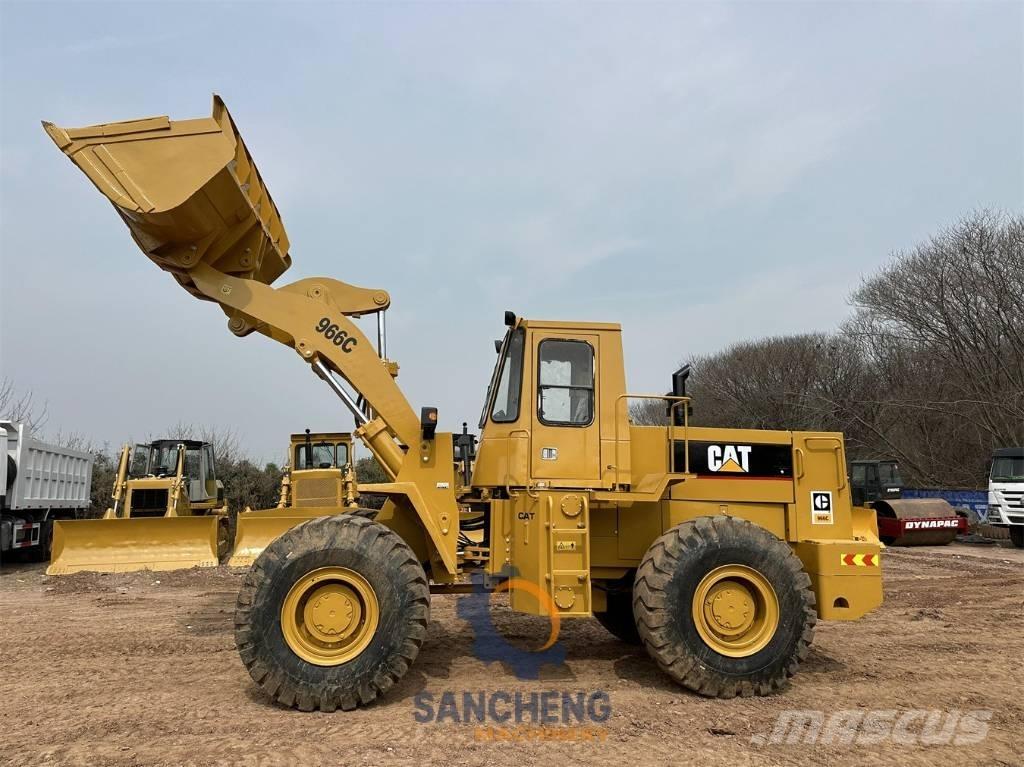 CAT 966C Pyöräkuormaajat