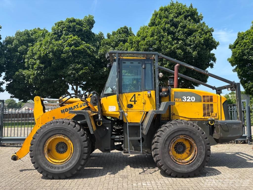 Komatsu WA 320-5 Pyöräkuormaajat
