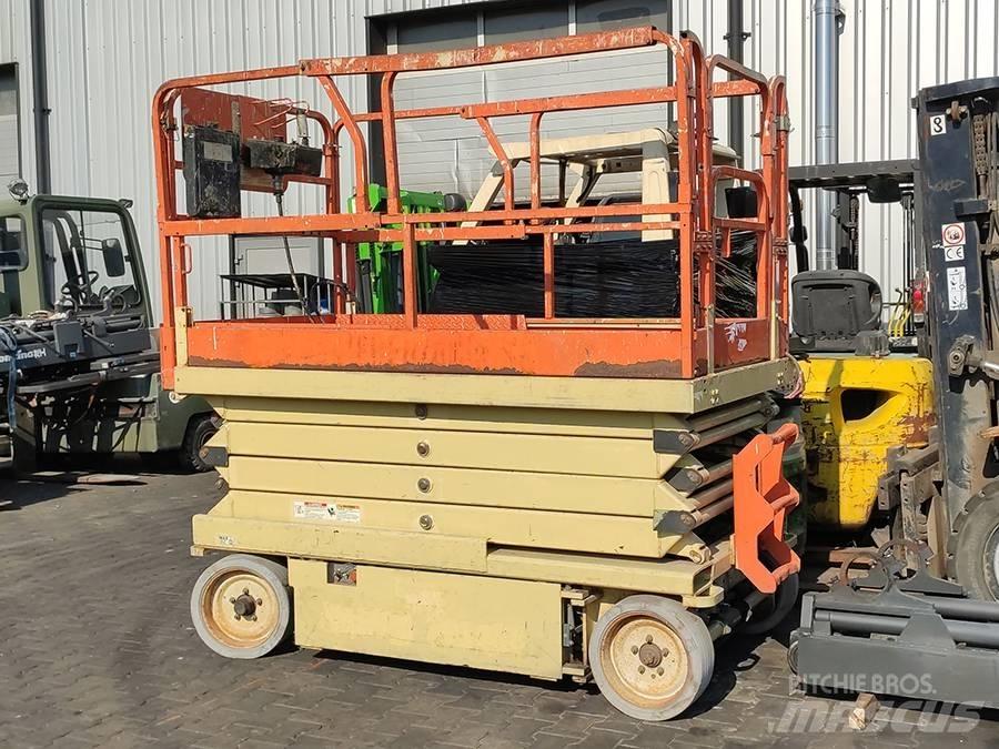 JLG 2646 E 2 Saksilavat