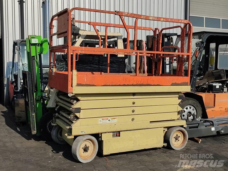 JLG 2646 E 2 Saksilavat