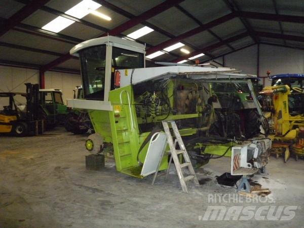 CLAAS 800 series Heinä- ja tuorerehukoneiden tarvikkeet