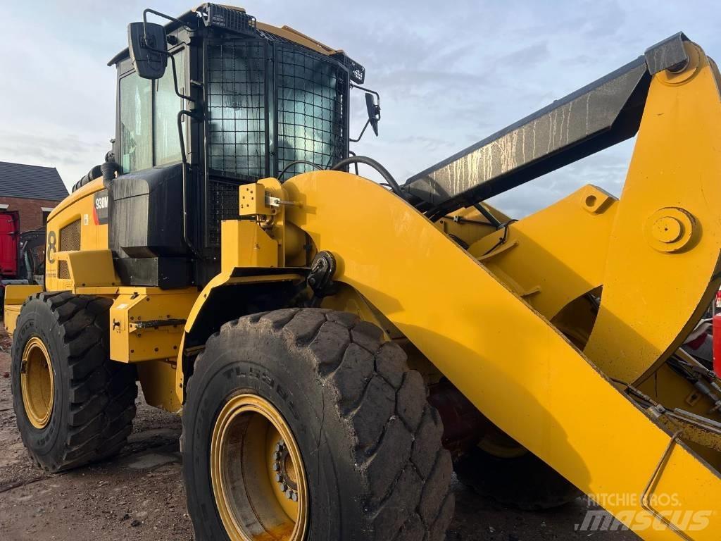 CAT 930 M Pyöräkuormaajat