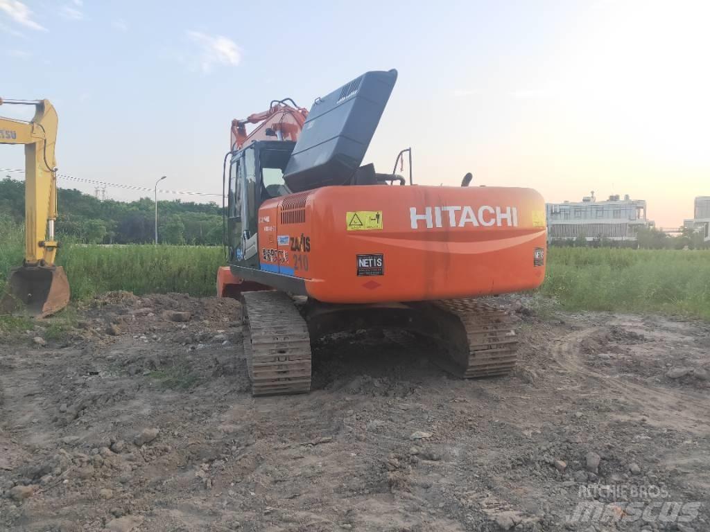Hitachi ZX 210 Telakaivukoneet